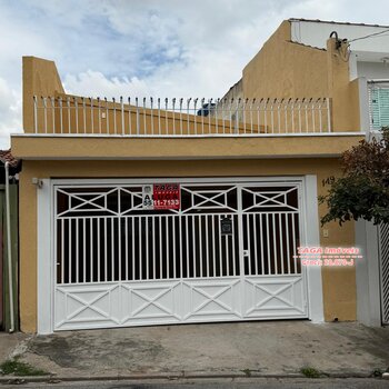 Casa Térrea c/ 2 Dorms. (Sendo 1 Suíte) - C. Limpo/Pq. Rebouças