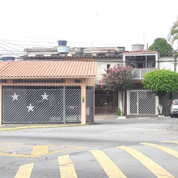 Sobrado 3 Dorms. sendo 1 Suíte - Cond. Village Monte Carlo -  Jd. Vaz de Lima