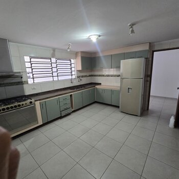 Locação Sobrado independente R$ 5.000,00 Cidade Dutra - 4 dormitórios 2 vagas 