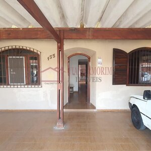 Casa com 4 dormitórios em Socorro  -  São Paulo