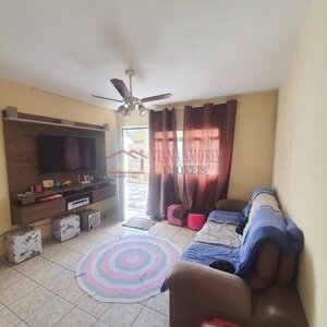 Casa (6 dorms.) para Venda em Vila Quintana