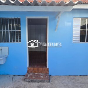 Casa com 1dormitório Próximo a estação Primavera-Interlagos 