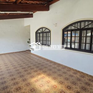 Casa grande com 2 dormitórios no Socorro 