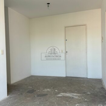 Vende se Apartamento / Vila Constância