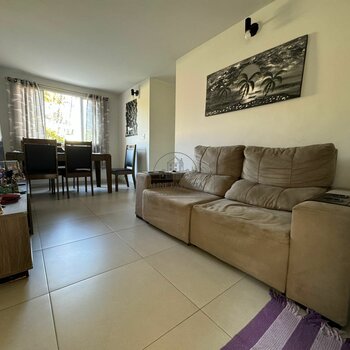 Vende se Apartamento / Cond. Palmares