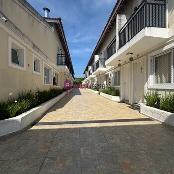 Sobrado - Condomínio Edifício Ilhabela