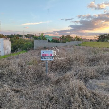 O TERRENO DE 900 m2 PERFEITO PARA CONSTRUIR, DESCANSAR OU INVESTIR - FAMA MG