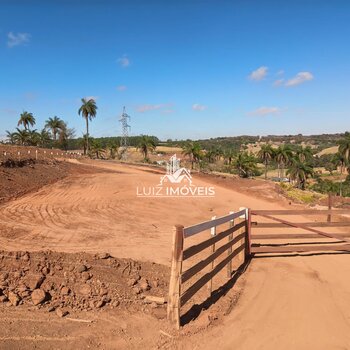 Vendo Lote 3.600m² 2km São Gotardo MG Proximo Balneário Cidade