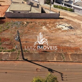 Vendo Lote Avenida 300m² Bairro Novo Mundo 