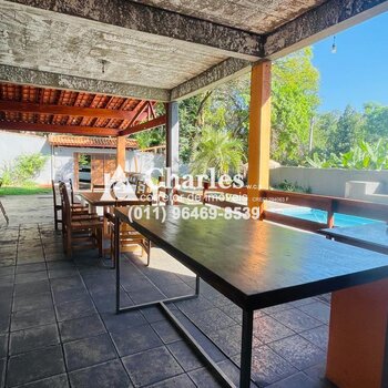 Vende -se Espaço Para Eventos . (ACEITA APARTAMENTO EM PERMUTA)