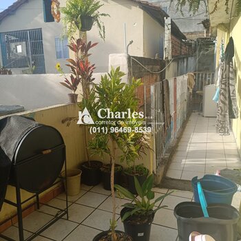 Casa à Venda Jd. São Francisco.